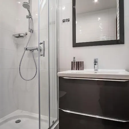 Modrzejowka Guest house *