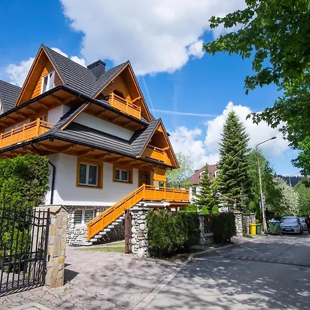 Modrzejówka Pensjonat 3*